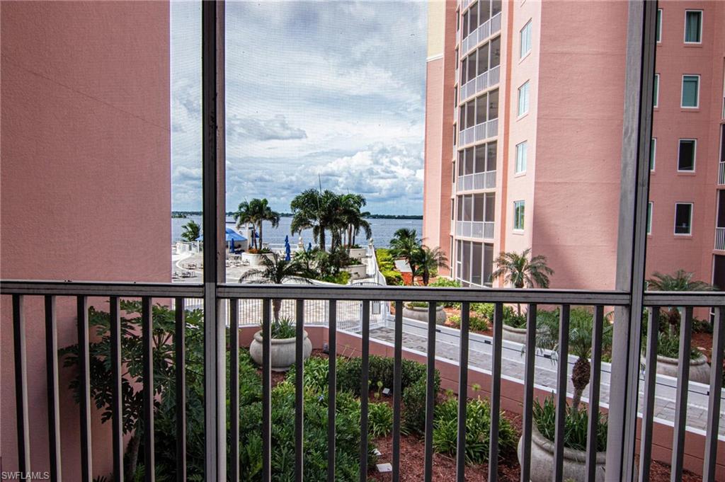 RIVIERA - Residential