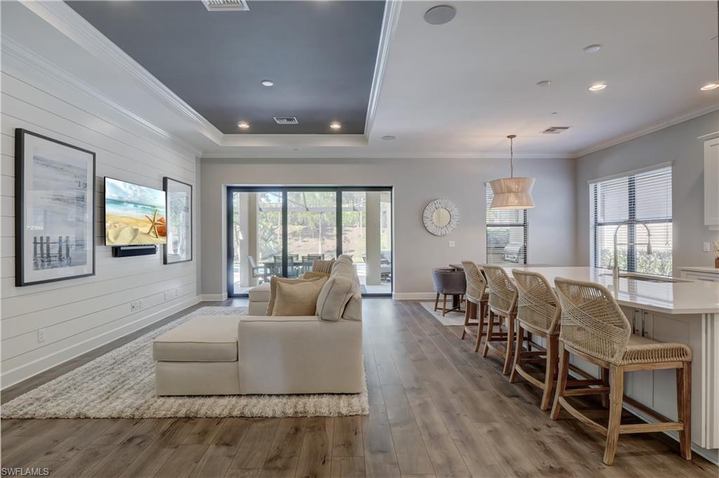 PEBBLE POINTE - Residential