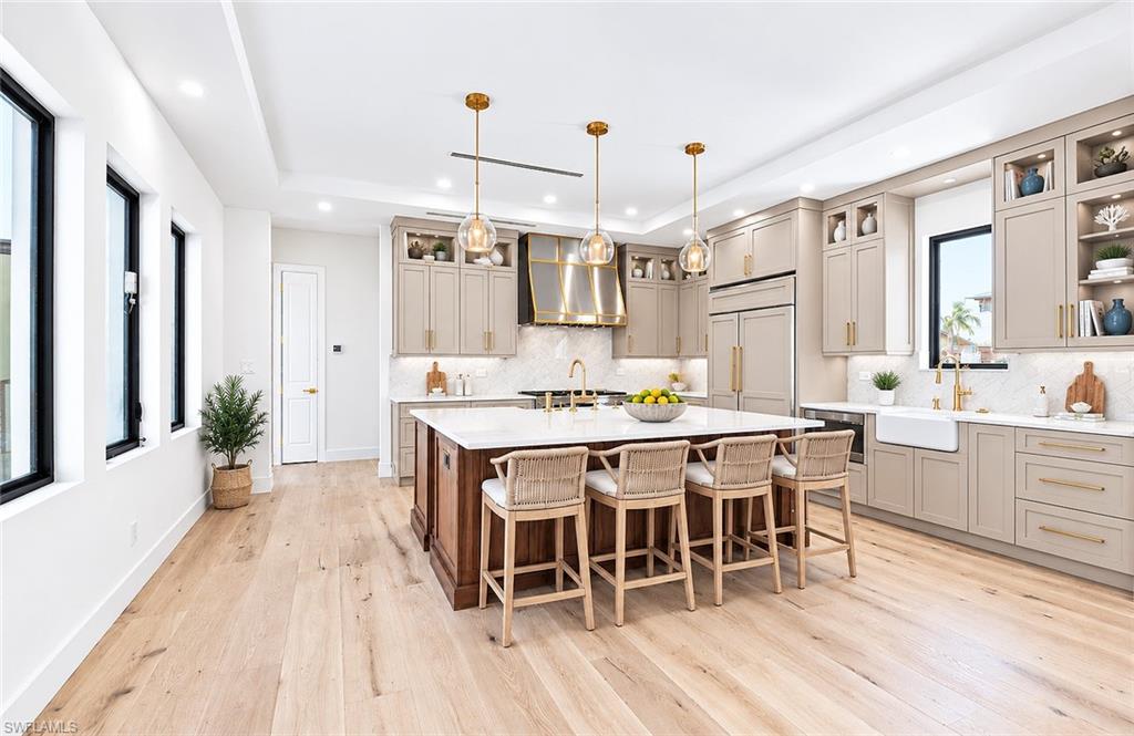 LEDFORD SHORES - Residential