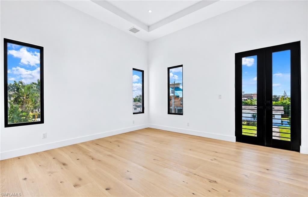 LEDFORD SHORES - Residential