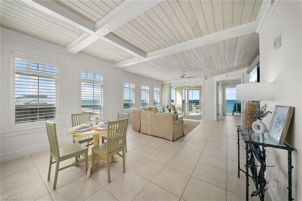 BAREFOOT BEACH CLUB - Residential