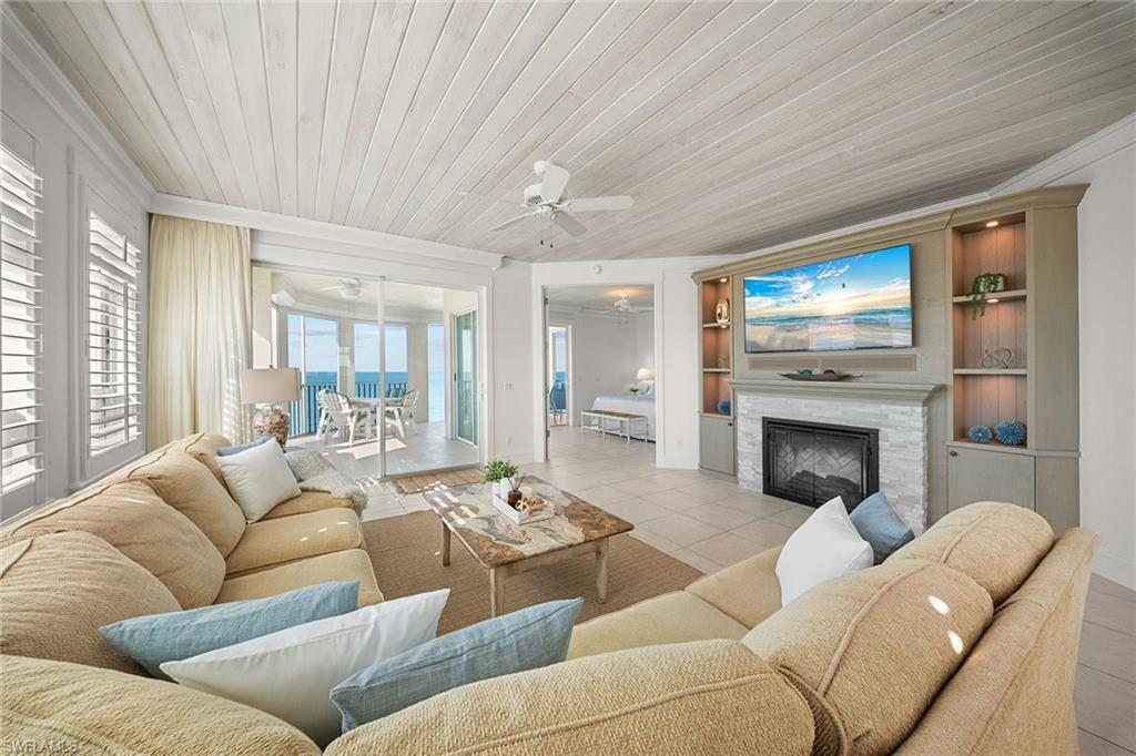 BAREFOOT BEACH CLUB - Residential