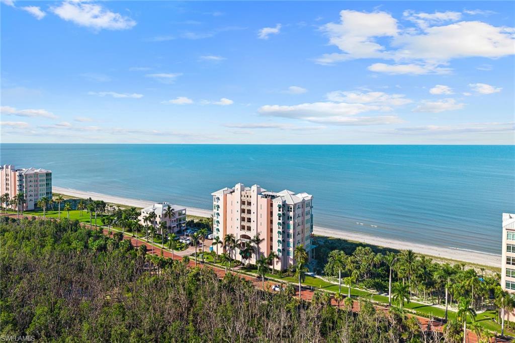 BAREFOOT BEACH CLUB - Residential