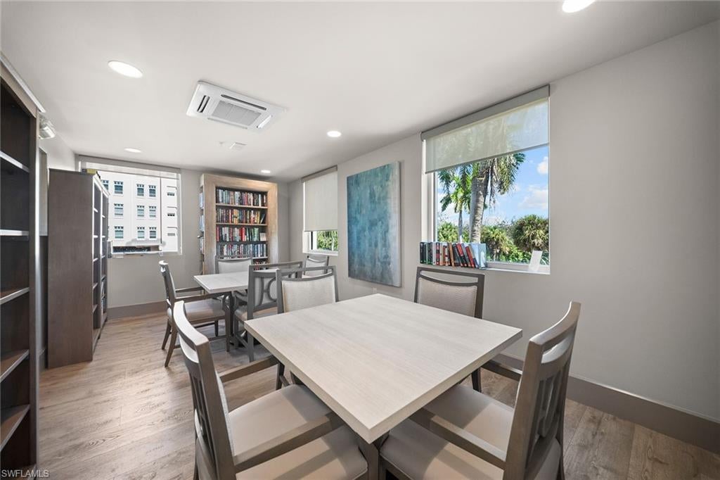 BAREFOOT BEACH CLUB - Residential