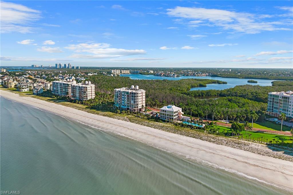 BAREFOOT BEACH CLUB - Residential