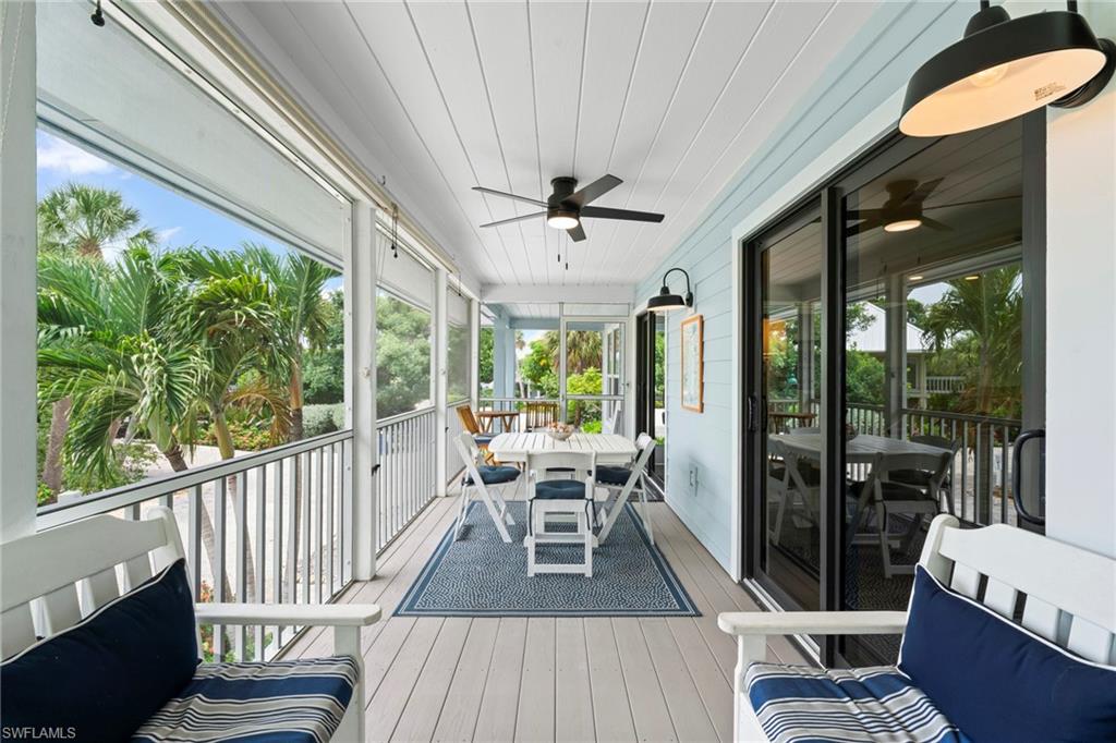 SUNSET CAPTIVA - Residential
