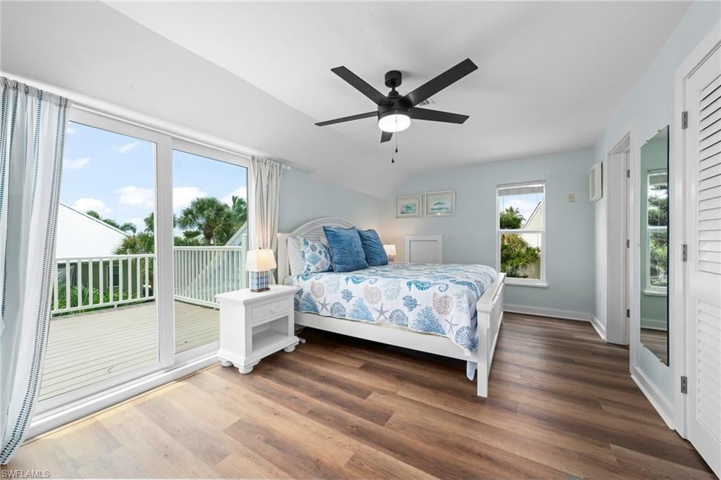 SUNSET CAPTIVA - Residential