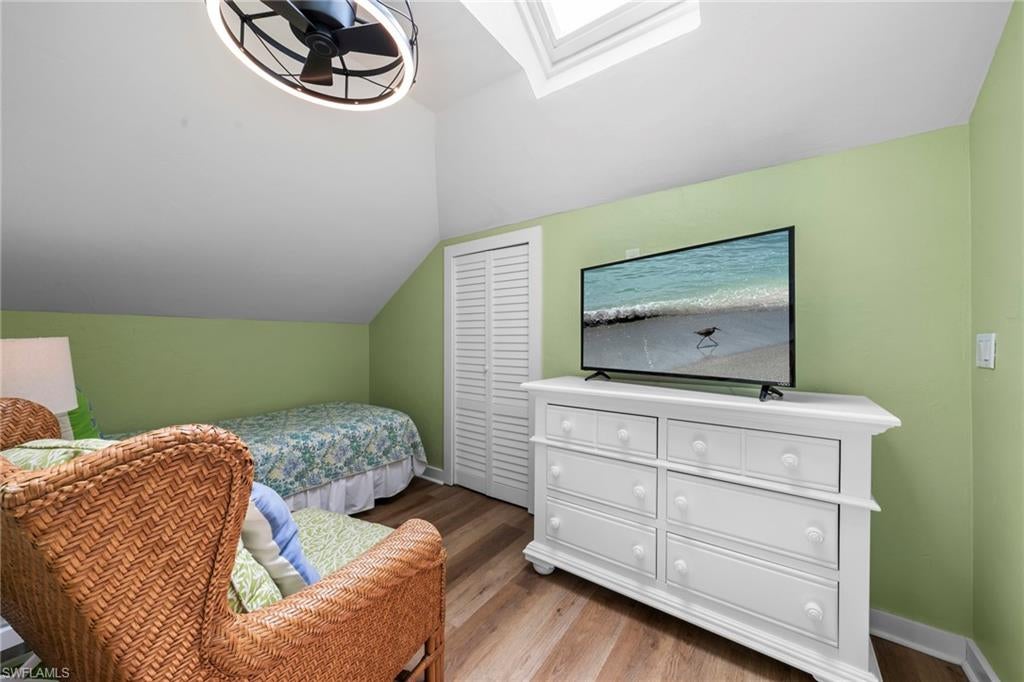 SUNSET CAPTIVA - Residential