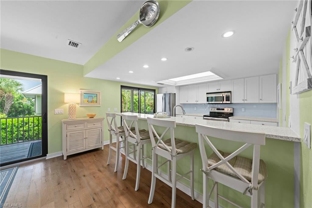 SUNSET CAPTIVA - Residential