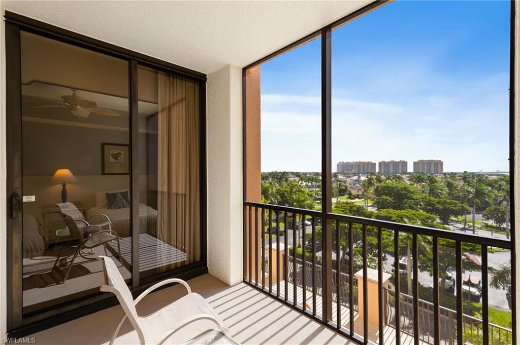 MARINA SOUTH II - Residential