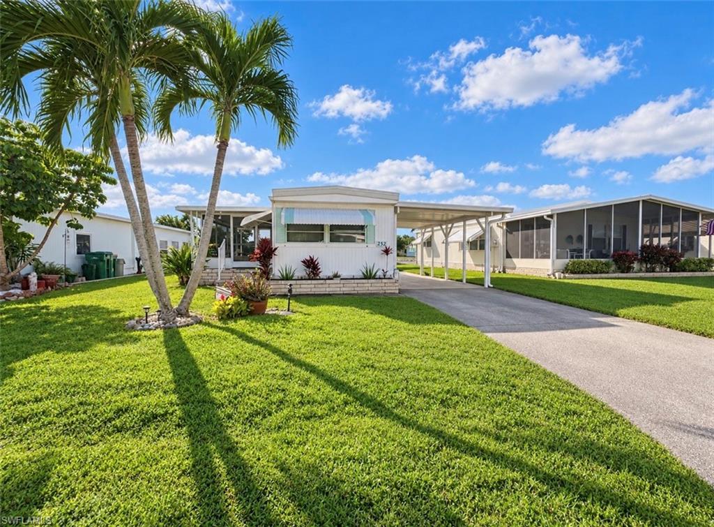 NAPLES MOBILE ESTATES - Residential