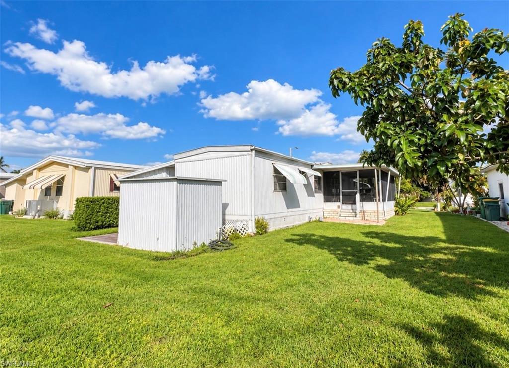 NAPLES MOBILE ESTATES - Residential