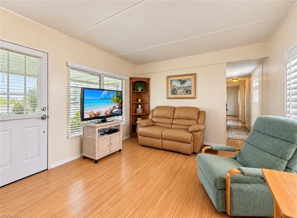 NAPLES MOBILE ESTATES - Residential