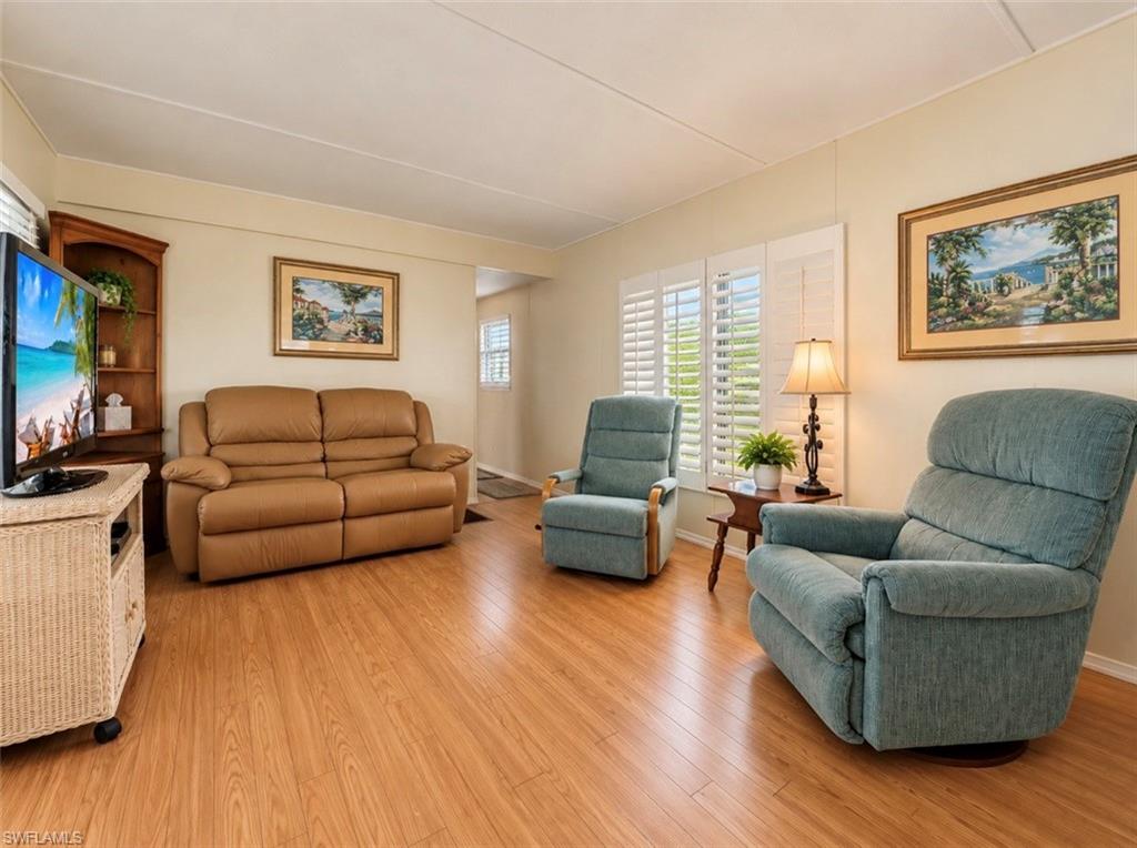 NAPLES MOBILE ESTATES - Residential