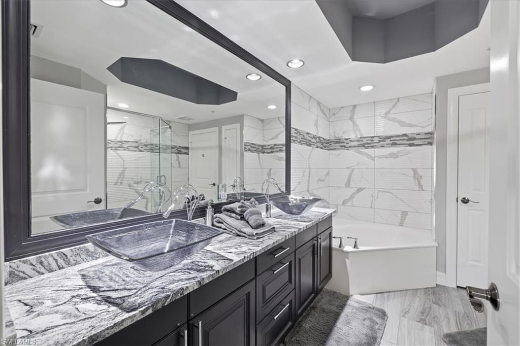 RIVA DEL LAGO - Residential Lease