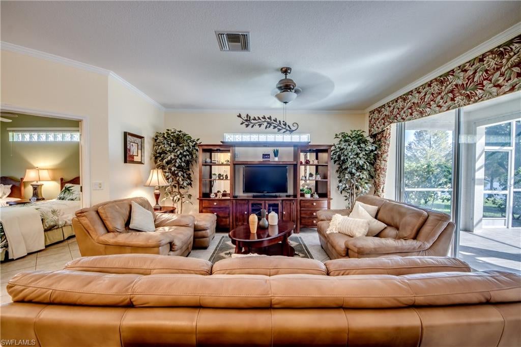 DEL VERA COUNTRY CLUB - Residential