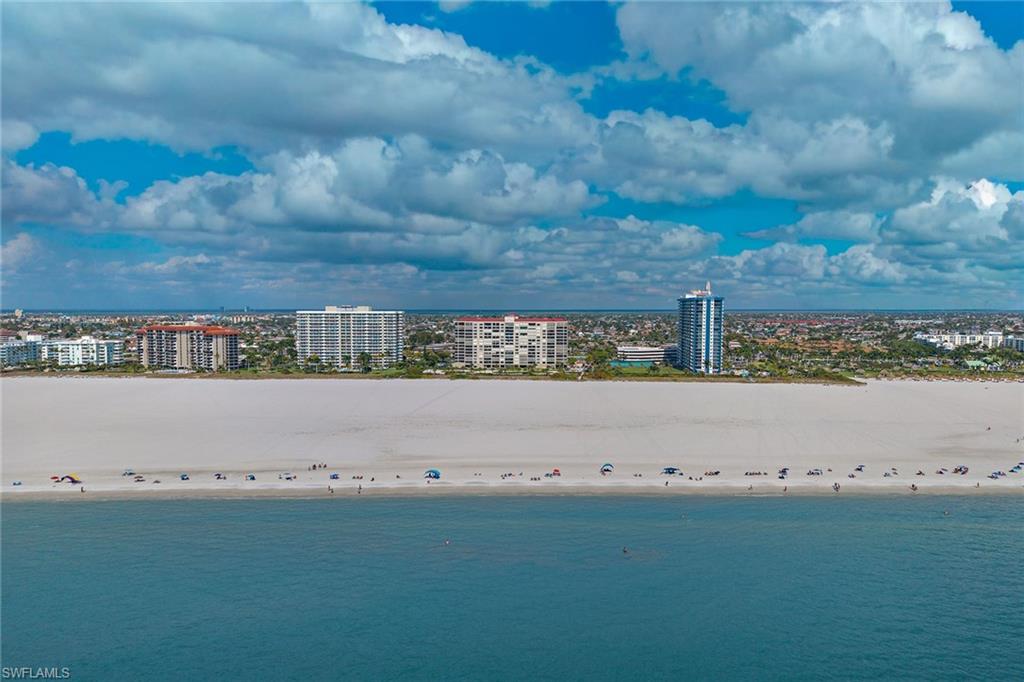CRESCENT BEACH - Residential