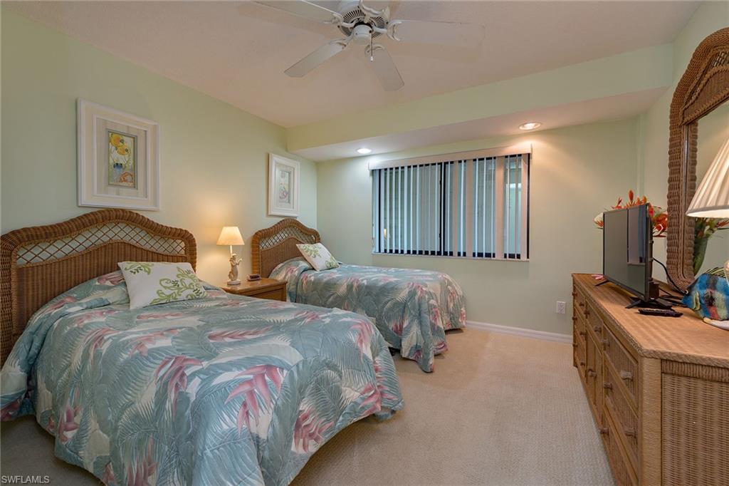 CRESCENT BEACH - Residential