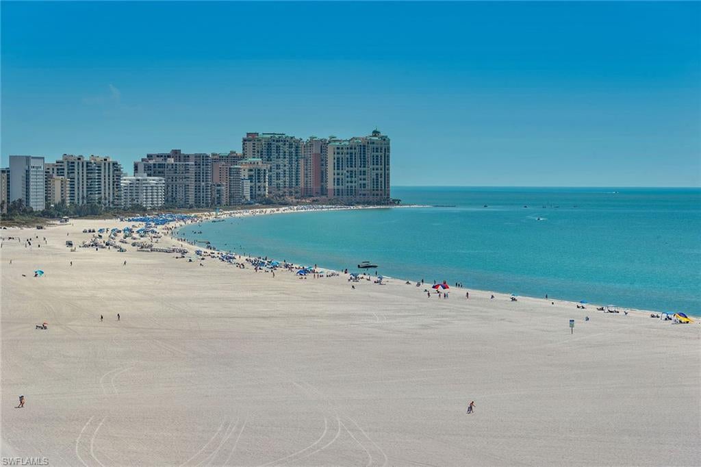 CRESCENT BEACH - Residential