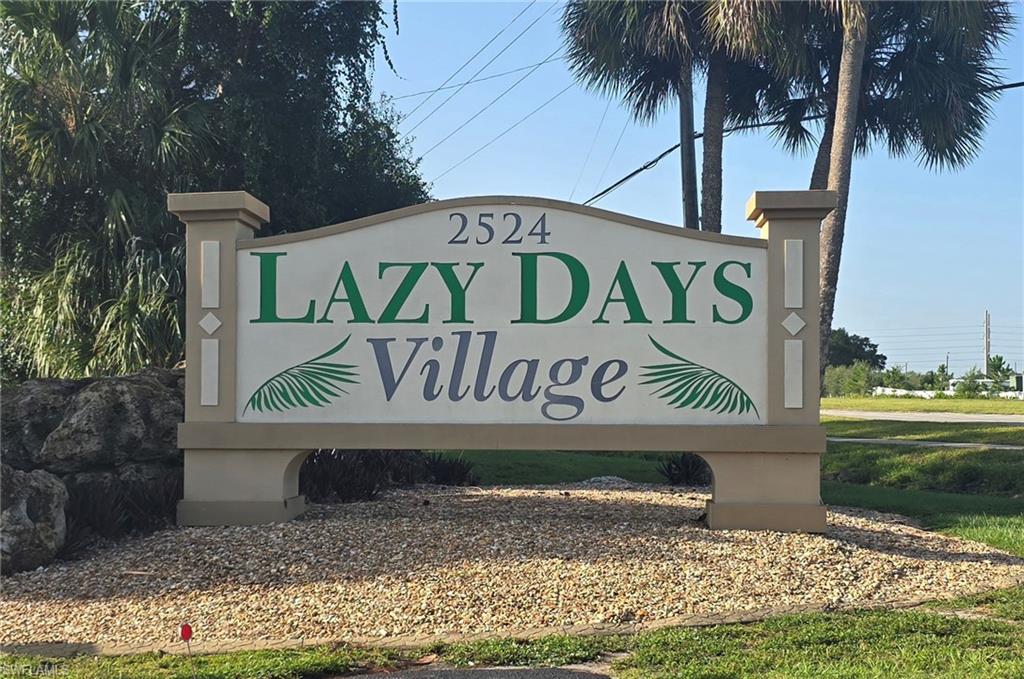 LAZY DAYS MOBILE VILLAGE - Residential