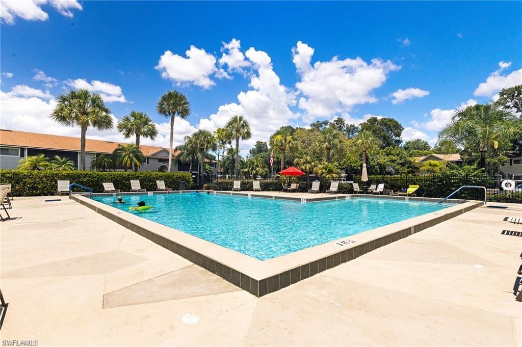 SUMMERLIN WOODS - Residential