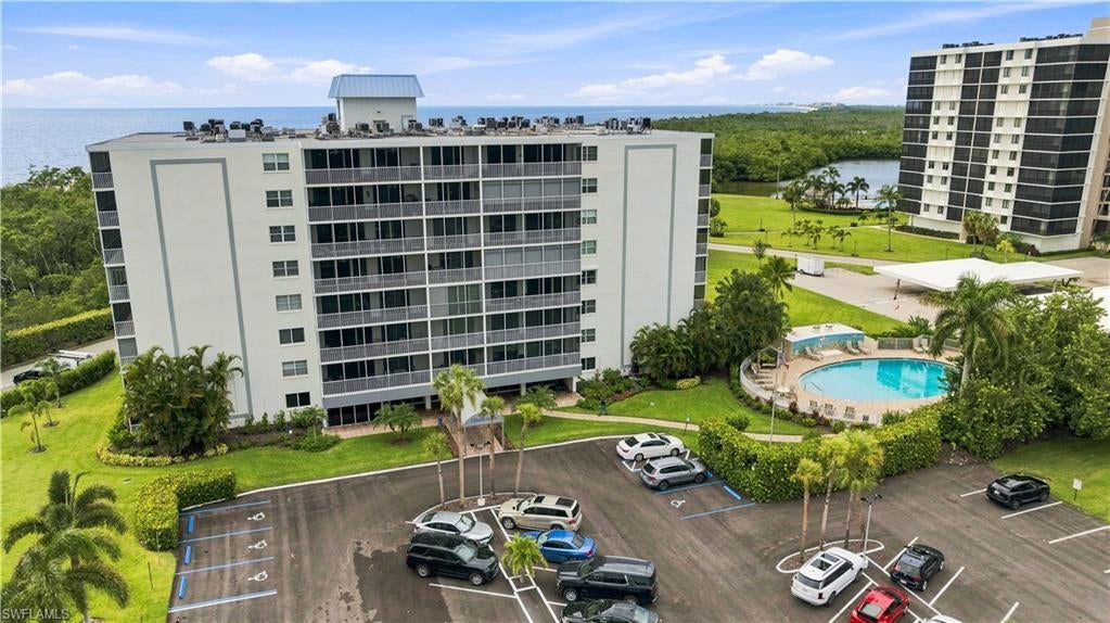 VANDERBILT TOWERS - Residential