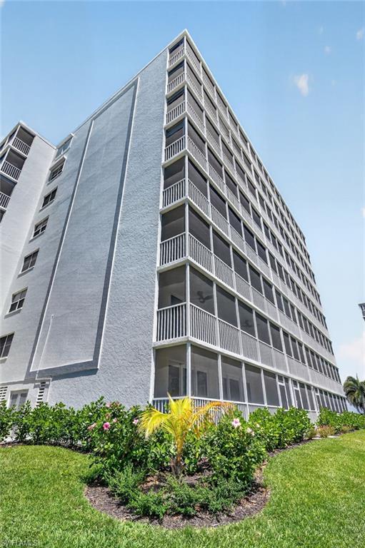 VANDERBILT TOWERS - Residential