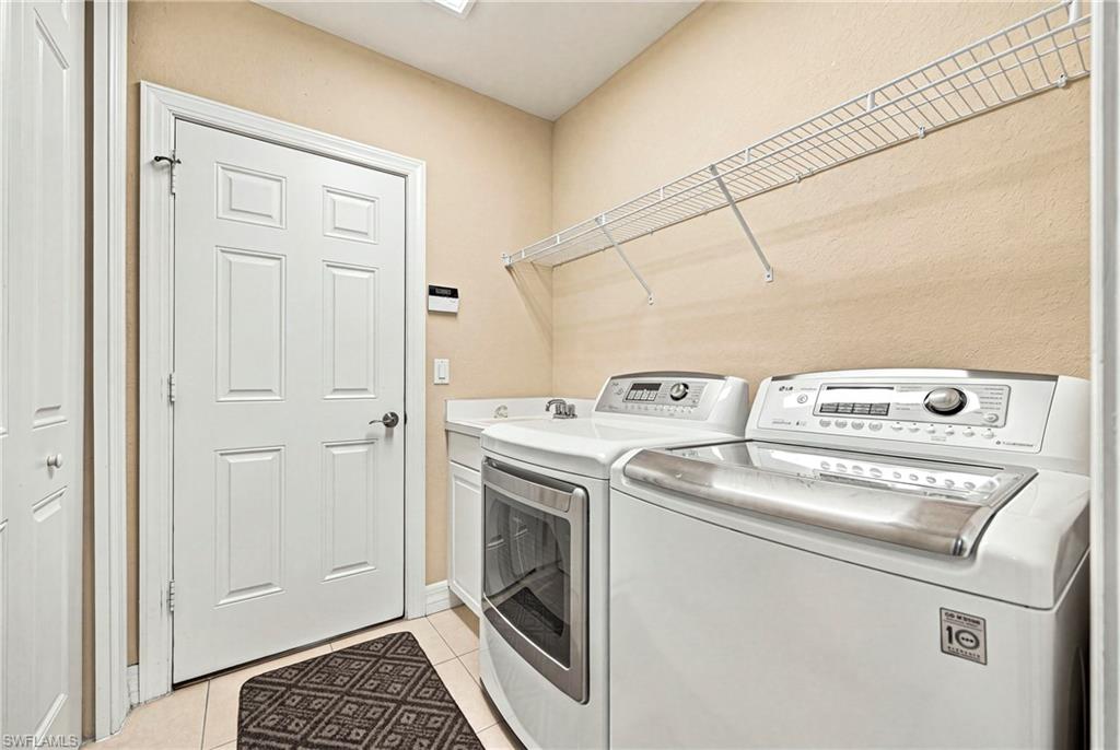 BRIARWOOD - Residential
