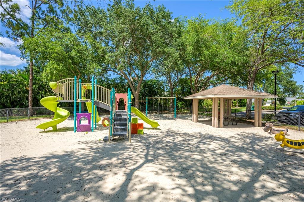 BRIARWOOD - Residential