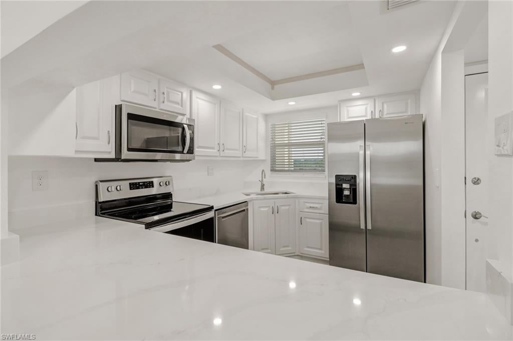HIGH POINT COUNTRY CLUB - Residential