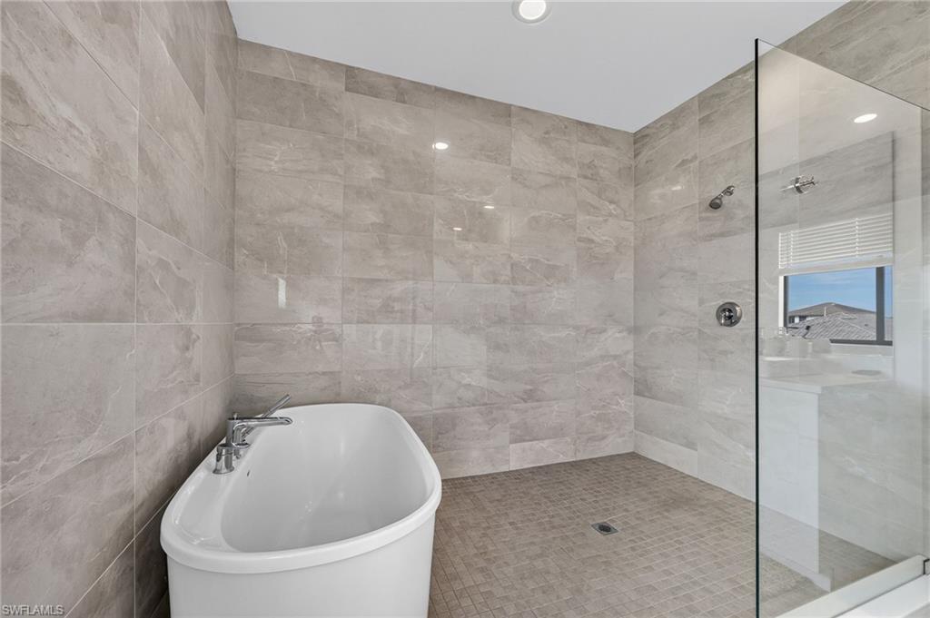 MAPLE RIDGE - Residential