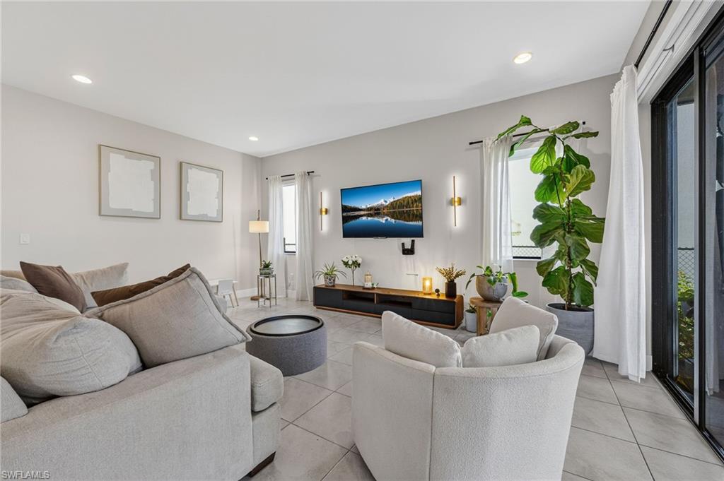 MAPLE RIDGE - Residential