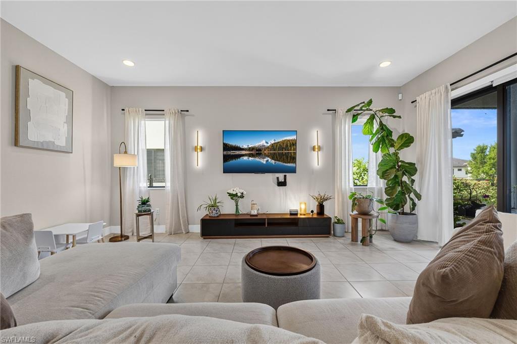 MAPLE RIDGE - Residential