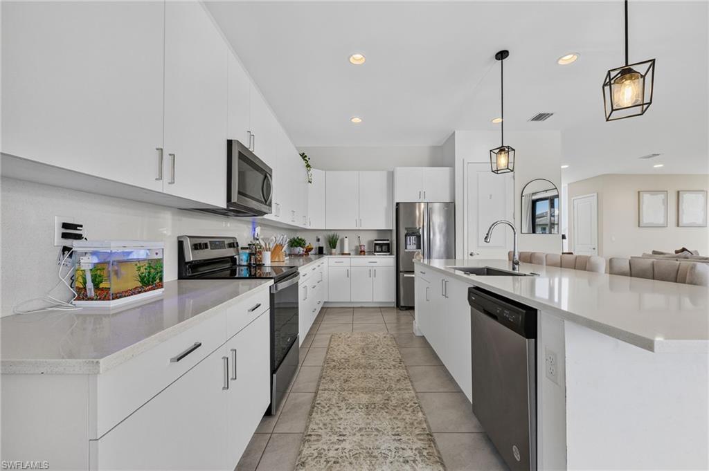 MAPLE RIDGE - Residential