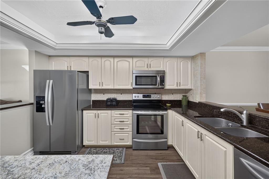 CLUB AT CRYSTAL LAKE CONDOMINIUM - Residential