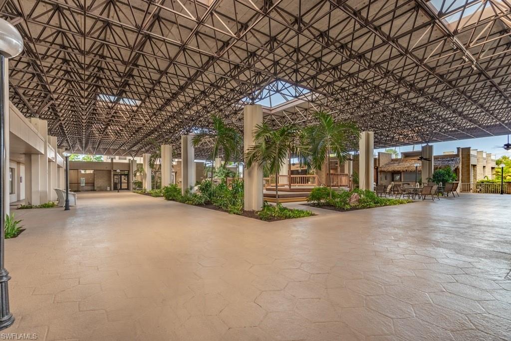 SEVEN LAKES - Residential