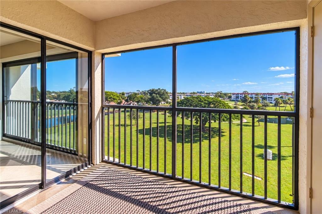 SEVEN LAKES - Residential