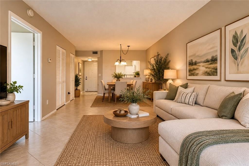 SEVEN LAKES - Residential