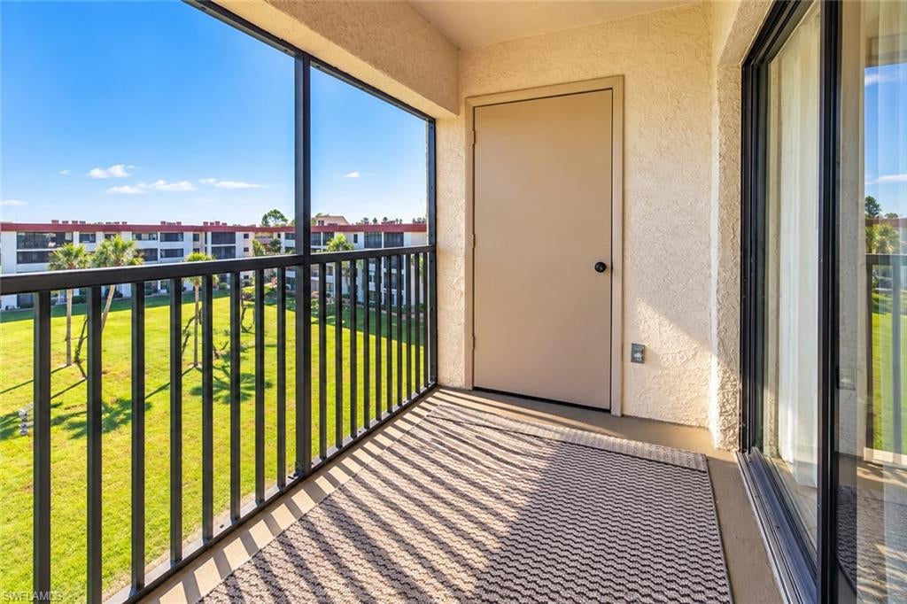 SEVEN LAKES - Residential