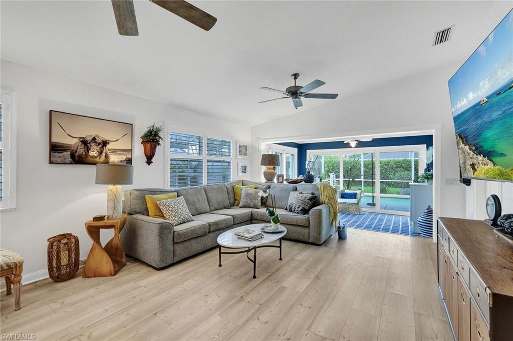 ISLAND WALK - Residential