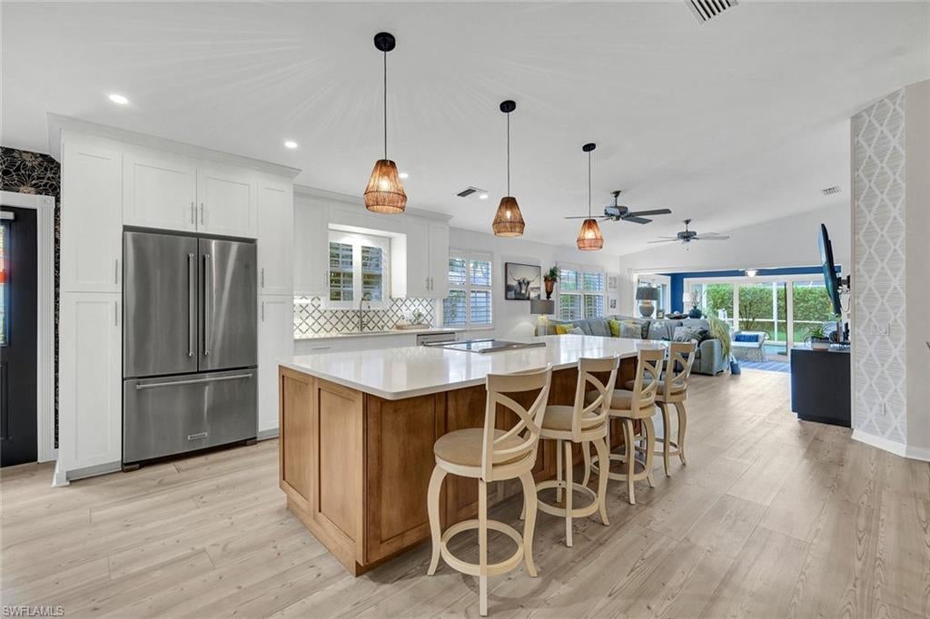 ISLAND WALK - Residential