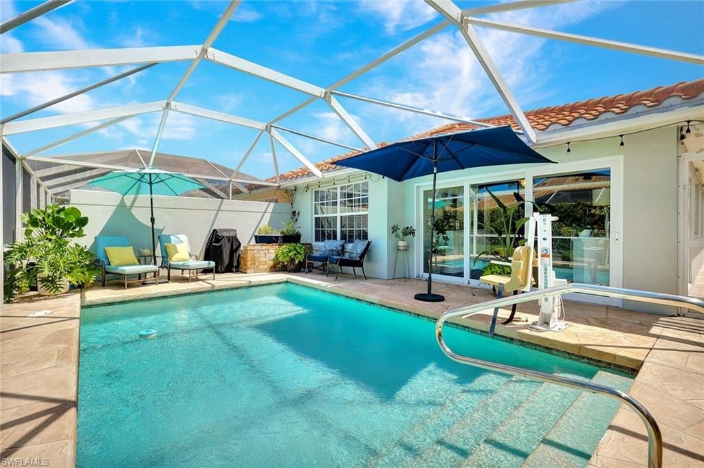 ISLAND WALK - Residential
