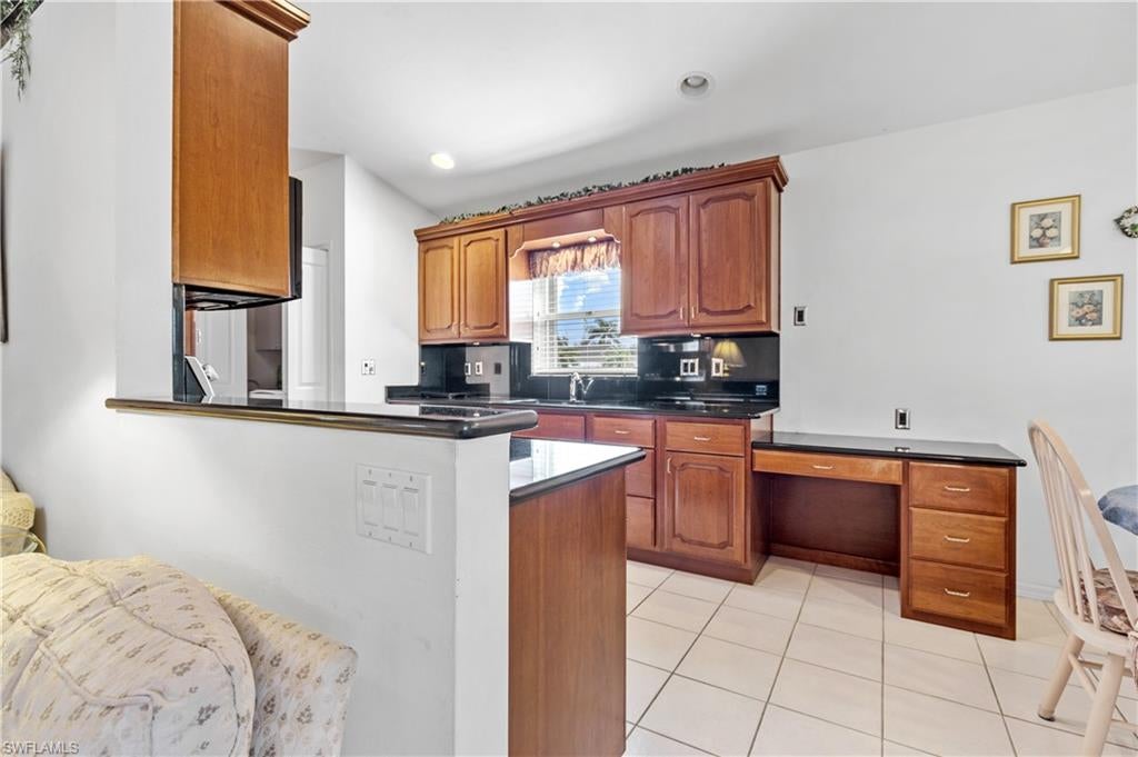 SABAL SPRINGS GOLF AND RACQUET CLUB - Residential