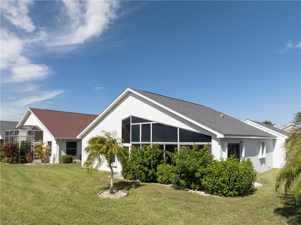 SABAL SPRINGS GOLF AND RACQUET CLUB - Residential
