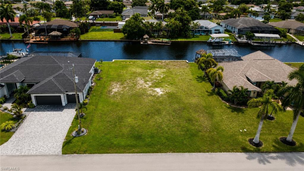 CAPE CORAL - Land