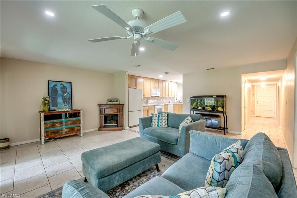 SPRING LAKE CONDO - Residential