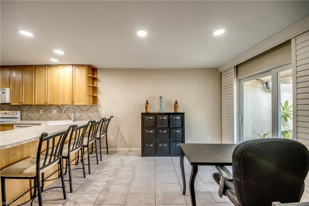 SPRING LAKE CONDO - Residential
