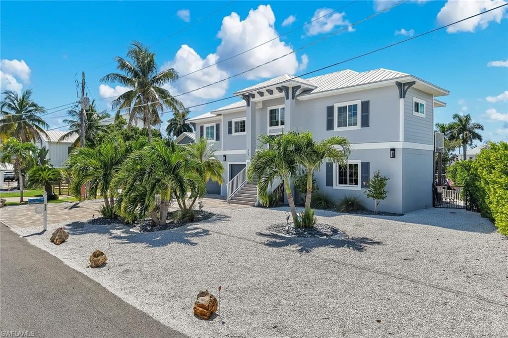 LAGUNA SHORES - Residential