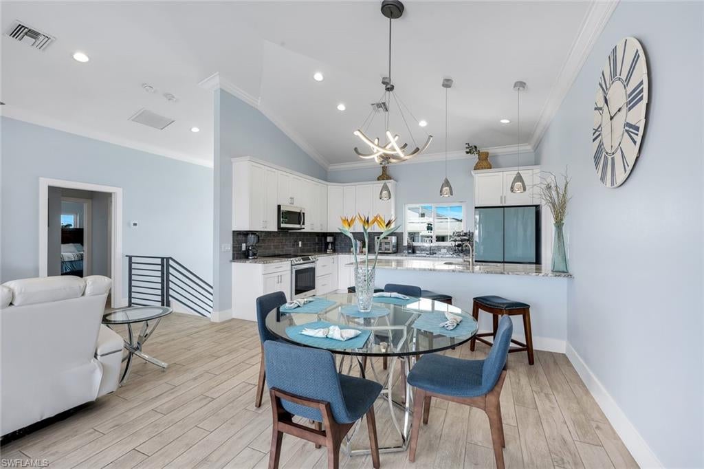 LAGUNA SHORES - Residential
