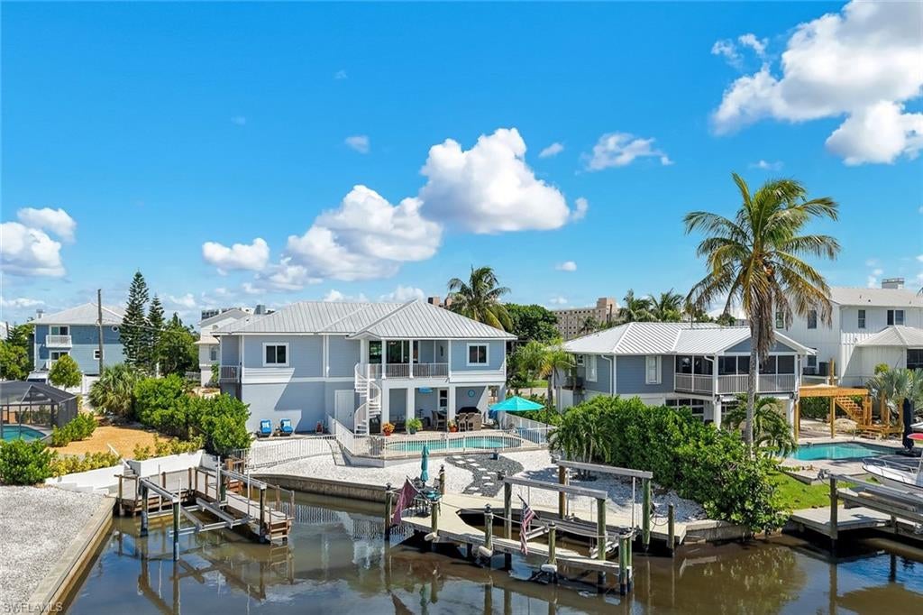 LAGUNA SHORES - Residential